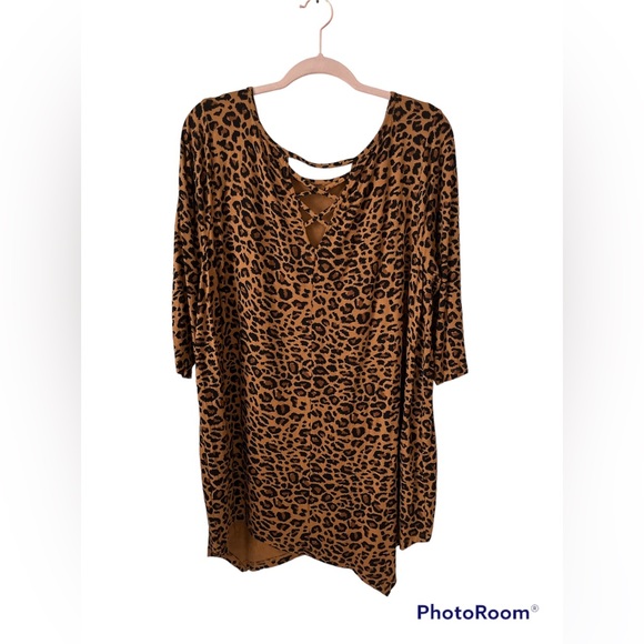 NWOT, Terra & Sky Leopard print top, size 1X - Picture 3 of 3